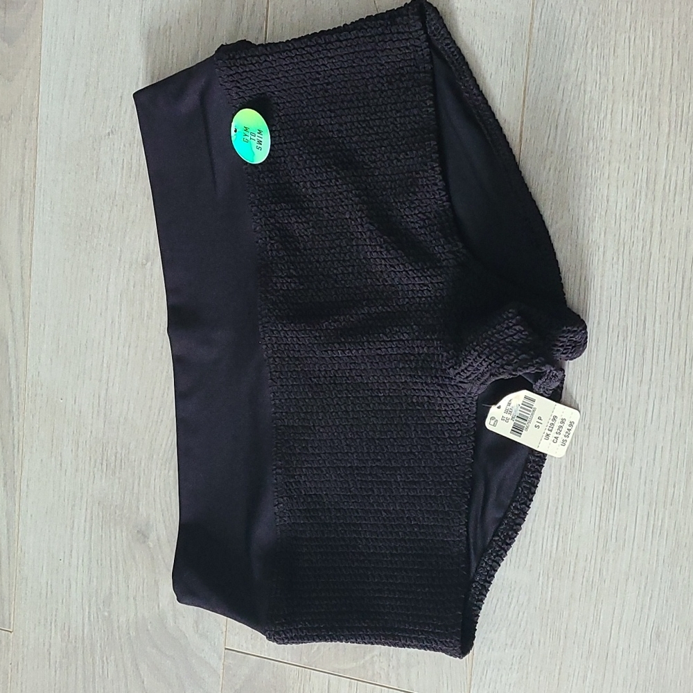 NWT Victoria's Secret Pink Gym to Swim Shorts Size Small